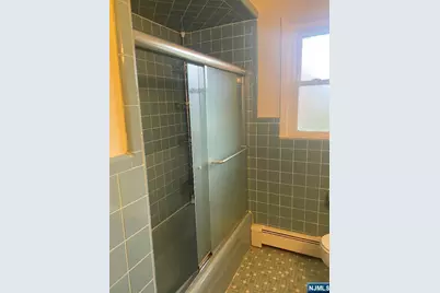 222 7th Street 2Fl #2FL, Palisades Park, NJ 07650 - Photo 17