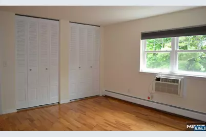 110 Midland Avenue 22A #22A, Midland Park, NJ 07432 - Photo 7