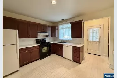 21 Henry Street, Glen Rock, NJ 07452 - Photo 5