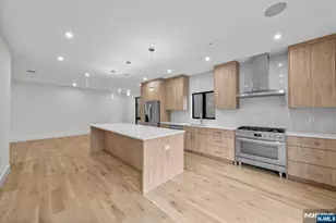 1157 Inwood, Fort Lee, NJ 07024 - Photo 5