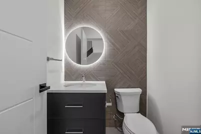 1157 Inwood, Fort Lee, NJ 07024 - Photo 17