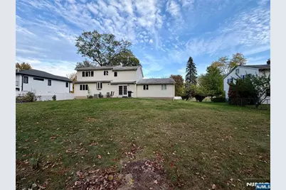 517 Fordham Place, Paramus, NJ 07652 - Photo 25