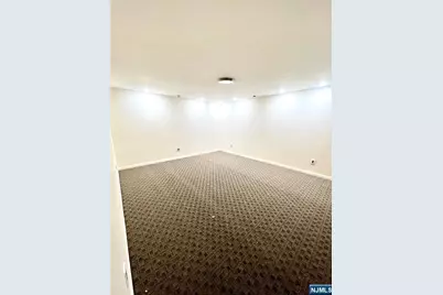 517 Fordham Place, Paramus, NJ 07652 - Photo 19