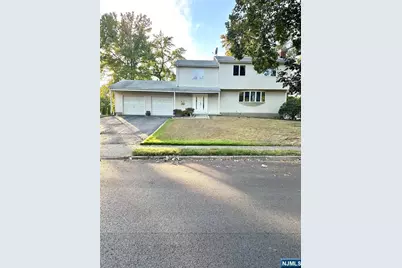 517 Fordham Place, Paramus, NJ 07652 - Photo 1