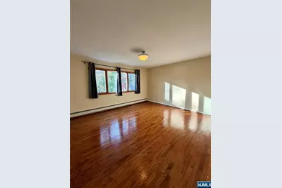 517 Fordham Place, Paramus, NJ 07652 - Photo 21