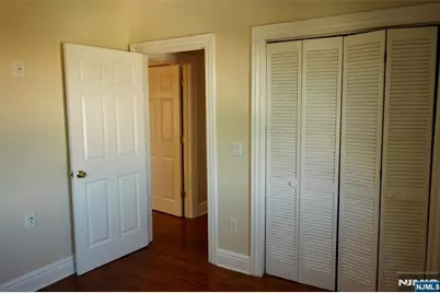 513 Fairview Terrace 2 #2, Ridgefield, NJ 07657 - Photo 9