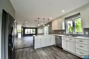 2482 5th Street A, Fort Lee, NJ 07024 - Photo 3