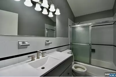 2482 5th Street A #A, Fort Lee, NJ 07024 - Photo 15