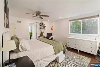 30 Sweetwater Lane, Hamburg, NJ 07419 - Photo 13