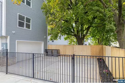 543 13th Avenue, Newark, NJ 07103 - Photo 25
