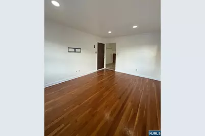 30 Kelly Parkway 2 #2, Bayonne, NJ 07002 - Photo 3