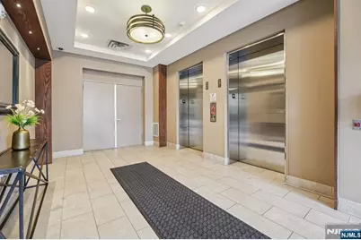 41 W Prospect Street, Waldwick, NJ 07463 - Photo 9