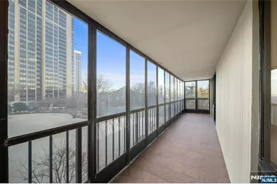 300 Winston Drive 109 #109, Cliffside Park, NJ 07010 - Photo 27