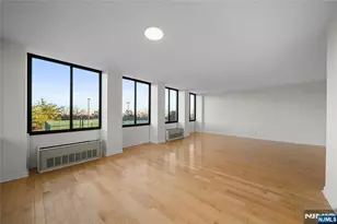 300 Winston Dr 109, Cliffside Park, NJ 07010 - Photo 7