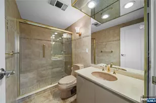 300 Winston Dr 109, Cliffside Park, NJ 07010 - Photo 11