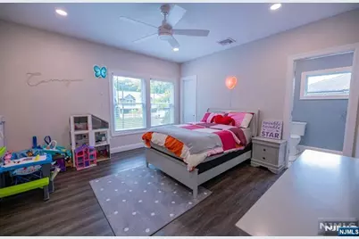 362 Harrison Street, Paramus, NJ 07652 - Photo 35