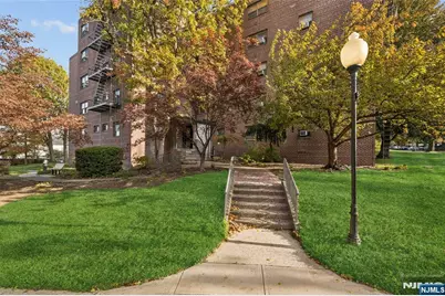 501 Linwood Drive 2H #2H, Fort Lee, NJ 07024 - Photo 1