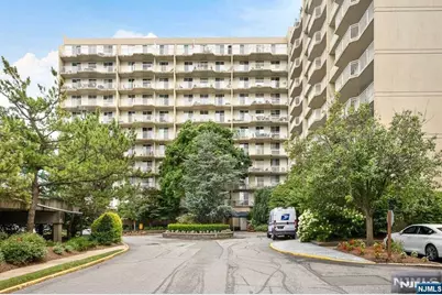 1055 River Road 905 #905, Edgewater, NJ 07020 - Photo 15