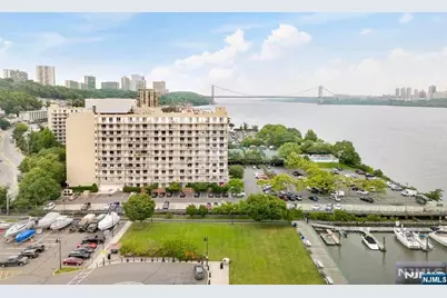 1055 River Road 905 #905, Edgewater, NJ 07020 - Photo 1