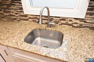 105 Parkway, Rochelle Park Township, NJ 07662 - Photo 5