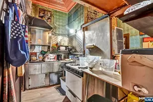 699 Elm St, Kearny, NJ 07032 - Photo 7