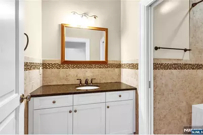 17 Moorings Lane, Edgewater, NJ 07020 - Photo 33