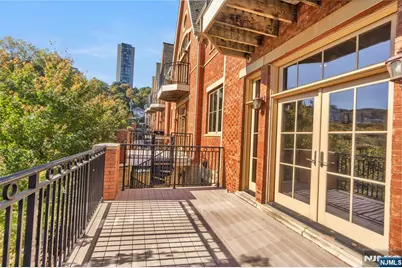 17 Moorings Lane, Edgewater, NJ 07020 - Photo 17