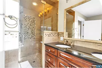 17 Moorings Lane, Edgewater, NJ 07020 - Photo 27