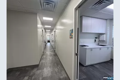 784 Grand Avenue, Ridgefield, NJ 07657 - Photo 7