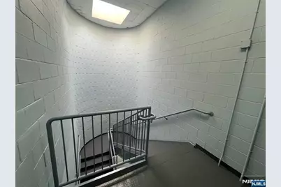 784 Grand Avenue, Ridgefield, NJ 07657 - Photo 17