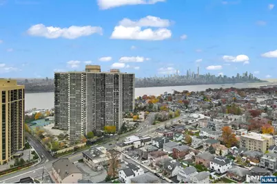 300 Winston Drive 807 #807, Cliffside Park, NJ 07010 - Photo 19