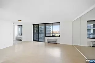 300 Winston Dr 807, Cliffside Park, NJ 07010 - Photo 13