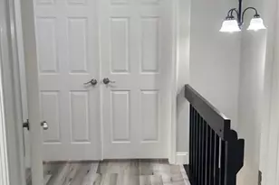 221 Village Circle Dr 221, Fort Lee, NJ 07024 - Photo 11