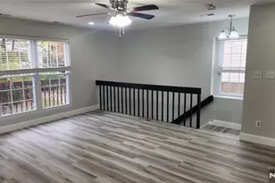 221 Village Circle Dr 221, Fort Lee, NJ 07024 - Photo 7