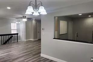 221 Village Circle Dr 221, Fort Lee, NJ 07024 - Photo 3