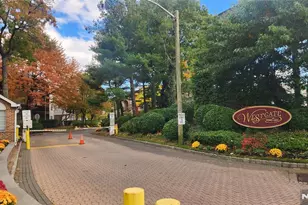 221 Village Circle Dr 221, Fort Lee, NJ 07024 - Photo 19