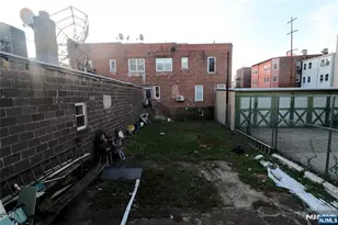 233-235 Adams St, Newark, NJ 07105 - Photo 5