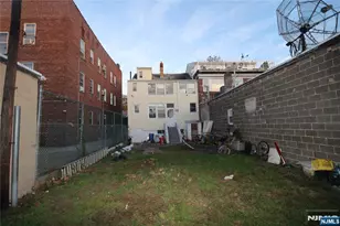 233-235 Adams St, Newark, NJ 07105 - Photo 7