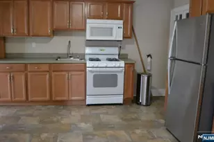 192 W Midland Ave 1, Paramus, NJ 07652 - Photo 7