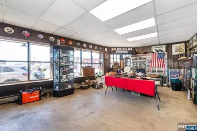 307 Paterson Avenue, East Rutherford, NJ 07073 - Photo 7