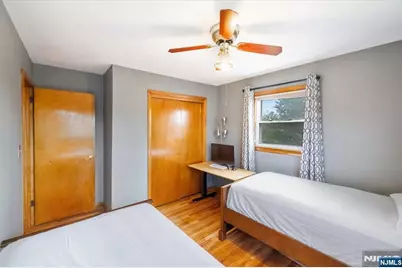 315 Longworth Avenue, Hasbrouck Heights, NJ 07604 - Photo 19