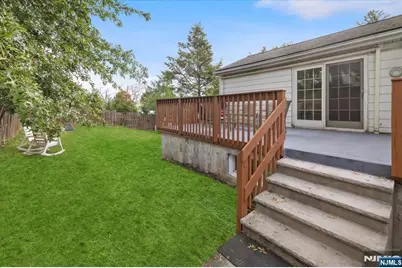 315 Longworth Avenue, Hasbrouck Heights, NJ 07604 - Photo 27