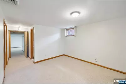 315 Longworth Avenue, Hasbrouck Heights, NJ 07604 - Photo 25