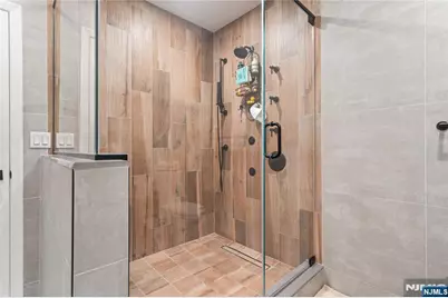 226 The Promenade, Edgewater, NJ 07020 - Photo 19