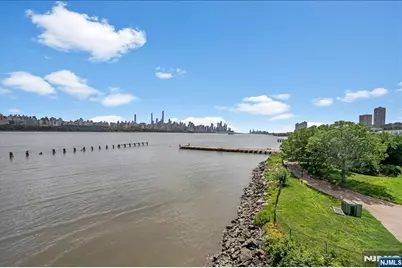 226 The Promenade, Edgewater, NJ 07020 - Photo 33