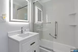 2000 Linwood Ave 4P, Fort Lee, NJ 07024 - Photo 13