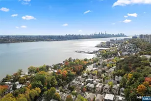 200 Old Palisade Road 25D, Fort Lee, NJ 07024 - Photo 9