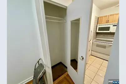 1450 Palisade Avenue 3M #3M, Fort Lee, NJ 07024 - Photo 11