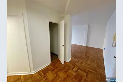 1450 Palisade Avenue 3M #3M, Fort Lee, NJ 07024 - Photo 7