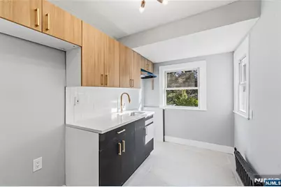 150 Tappan Road 3 #3, Harrington Park, NJ 07640 - Photo 9